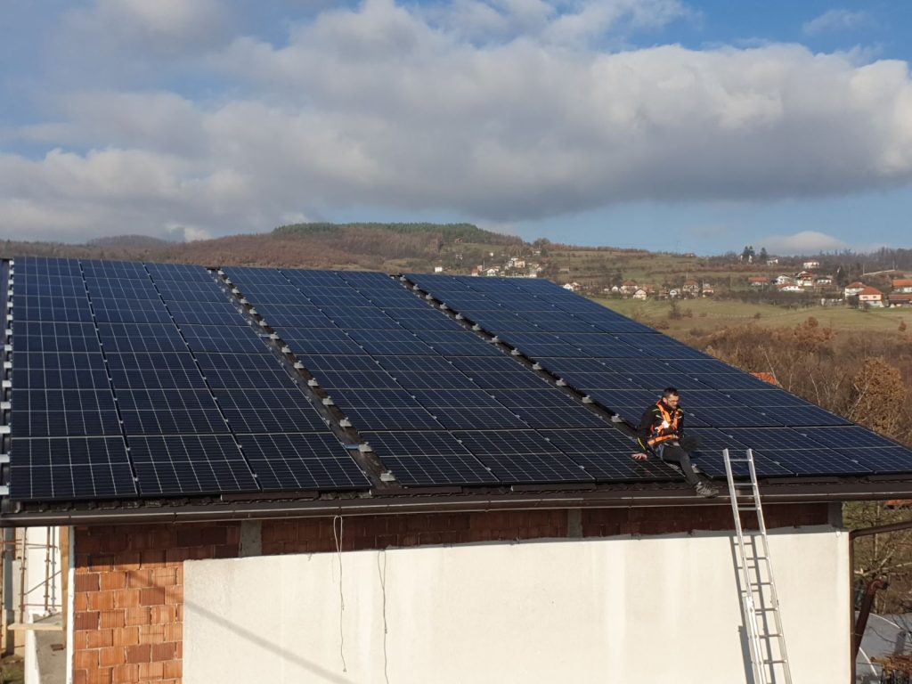 Gradnja solarne elektrane za sopstvene potrebe by EMT SOLAR
